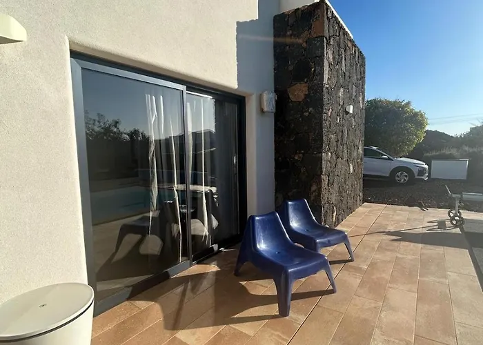 Groovy Villa Lajares