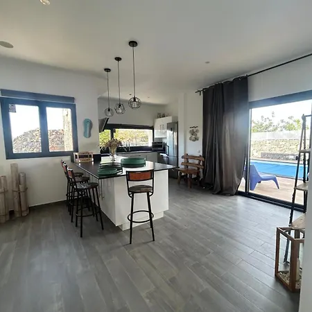 Villa Groovy