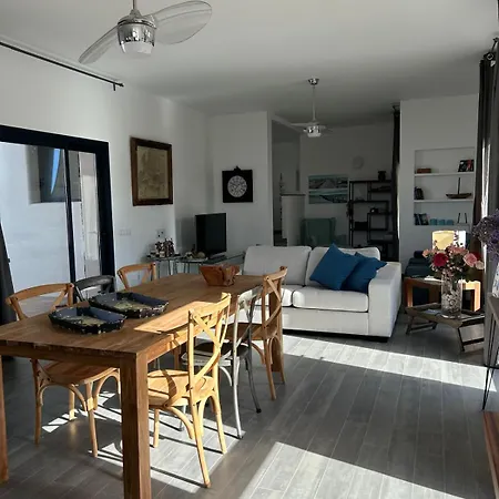 Villa Groovy Lajares